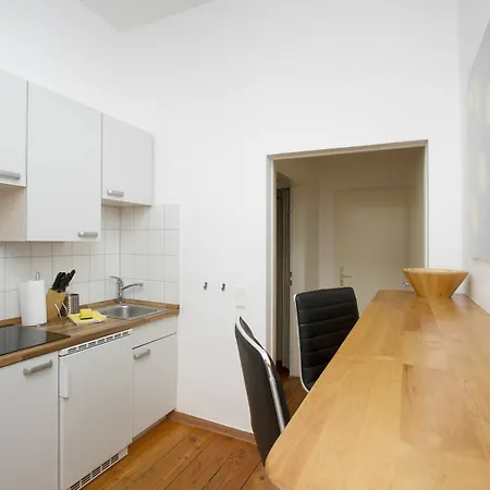 Apartment Im Arnimkiez Berlin